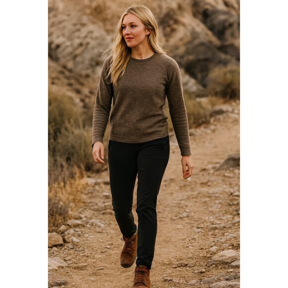 The Northface Olive Hybrid Hiking pants joggers.Performance active wear Utility - Picture 1 of 8